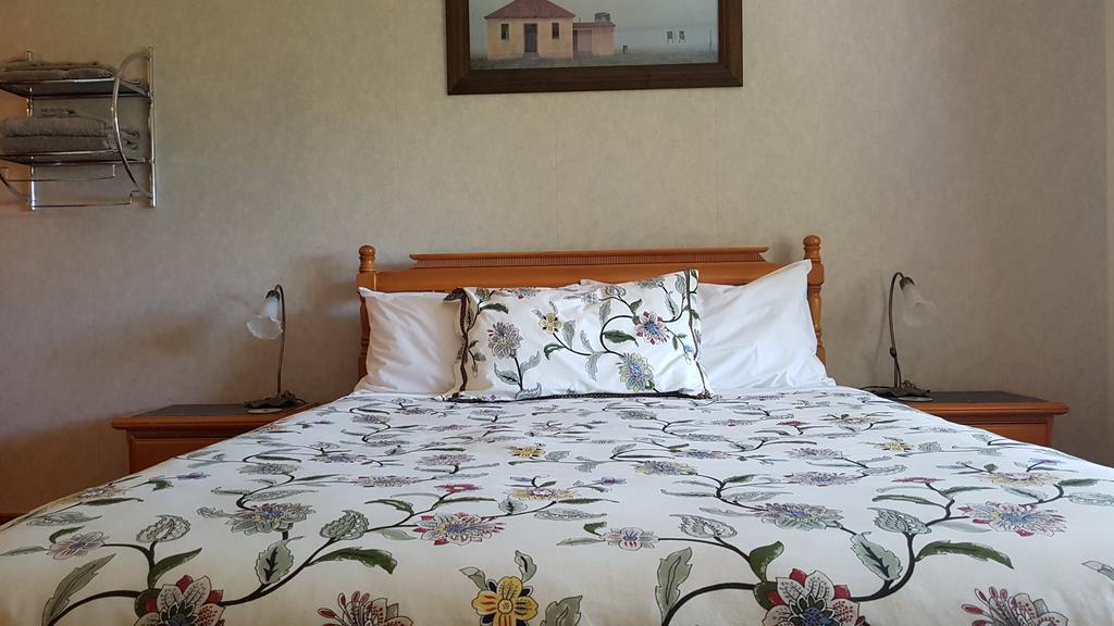 Olde Mill House B&B & Bike2Wine Cycle Hire Renwick Экстерьер фото