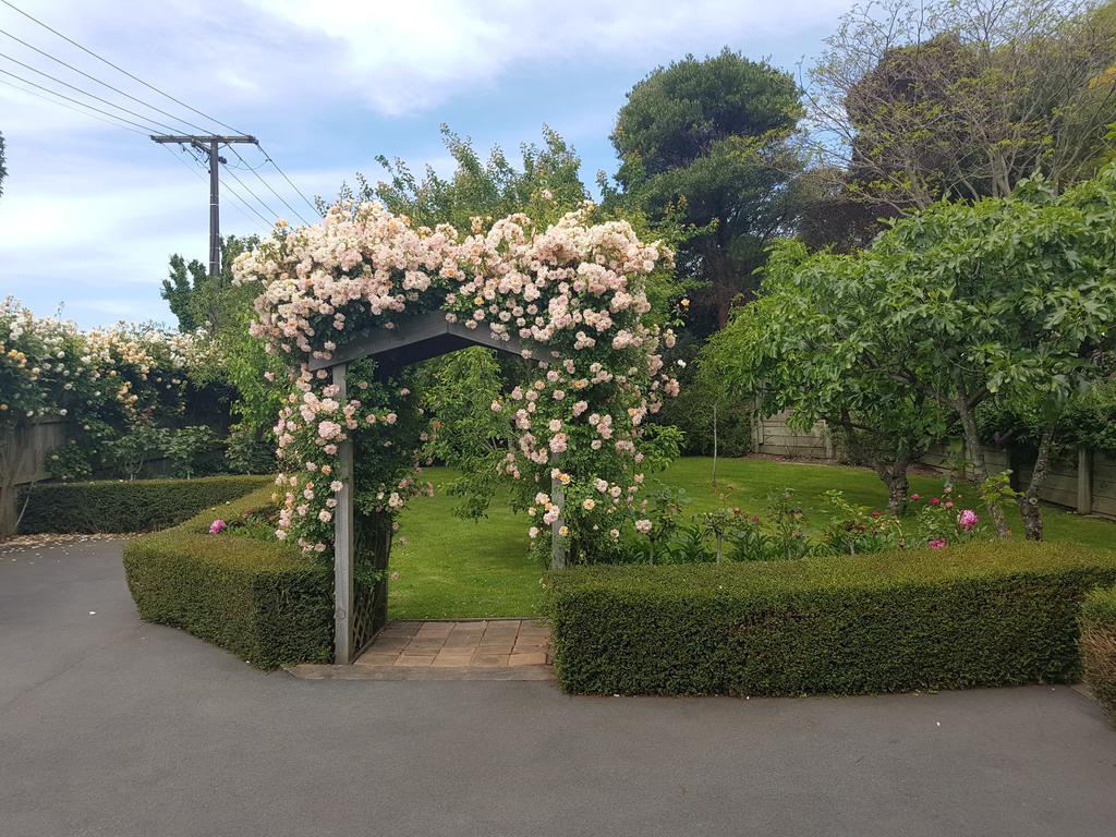 Olde Mill House B&B & Bike2Wine Cycle Hire Renwick Экстерьер фото