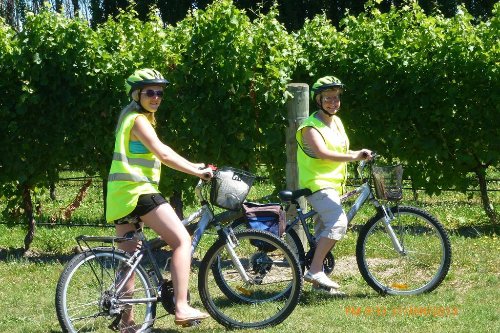 Olde Mill House B&B & Bike2Wine Cycle Hire Renwick Экстерьер фото
