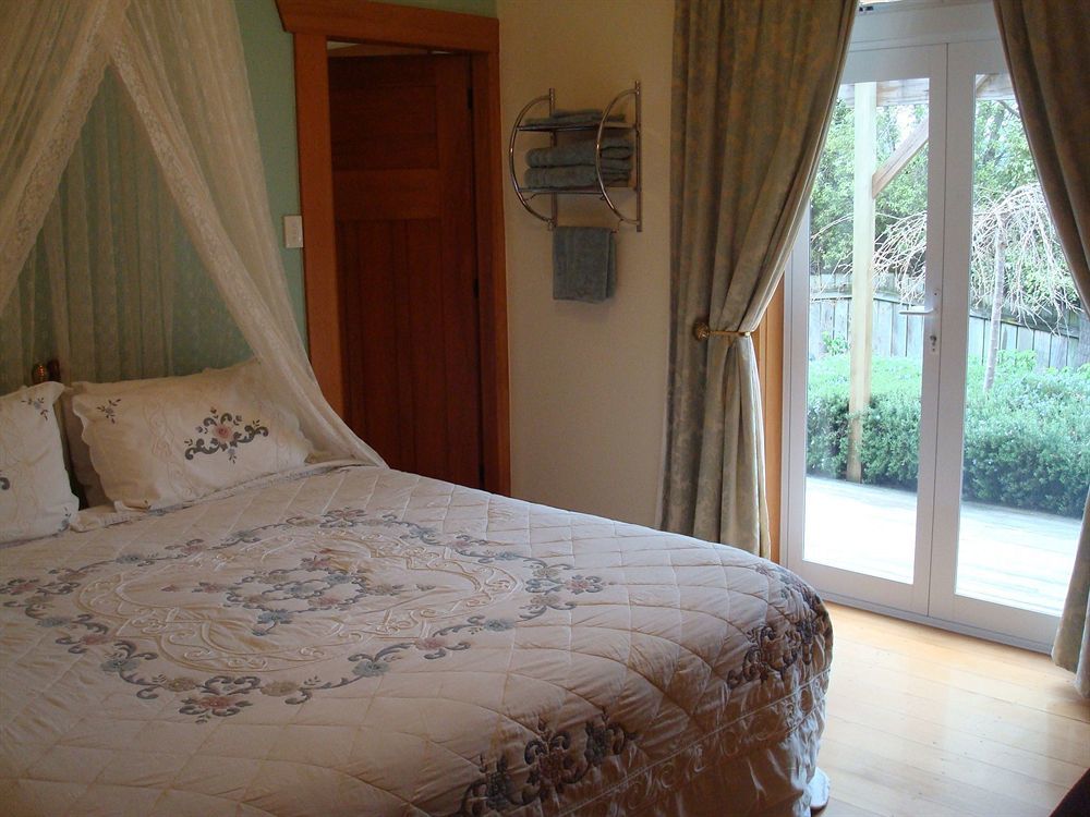 Olde Mill House B&B & Bike2Wine Cycle Hire Renwick Экстерьер фото