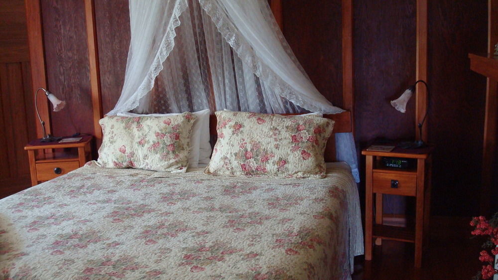 Olde Mill House B&B & Bike2Wine Cycle Hire Renwick Экстерьер фото