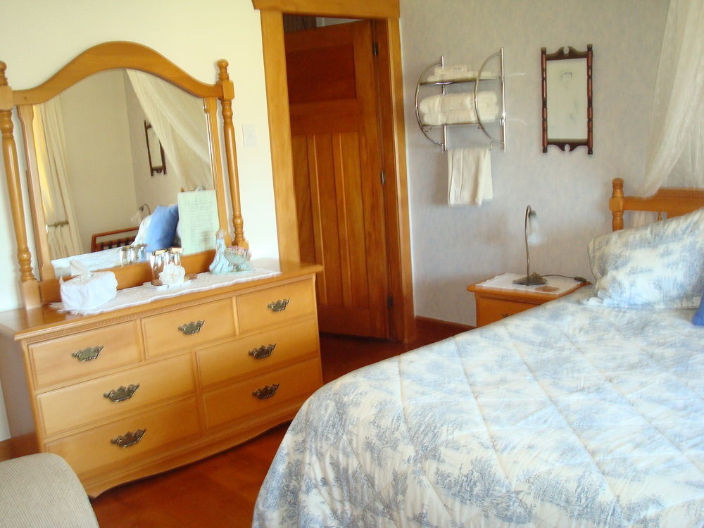 Olde Mill House B&B & Bike2Wine Cycle Hire Renwick Экстерьер фото